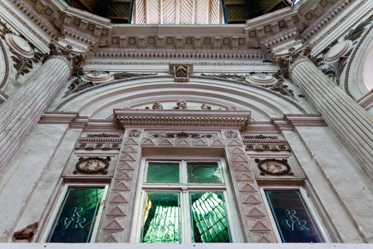 Vilacrosse Boutique Inn Бухарест Экстерьер фото